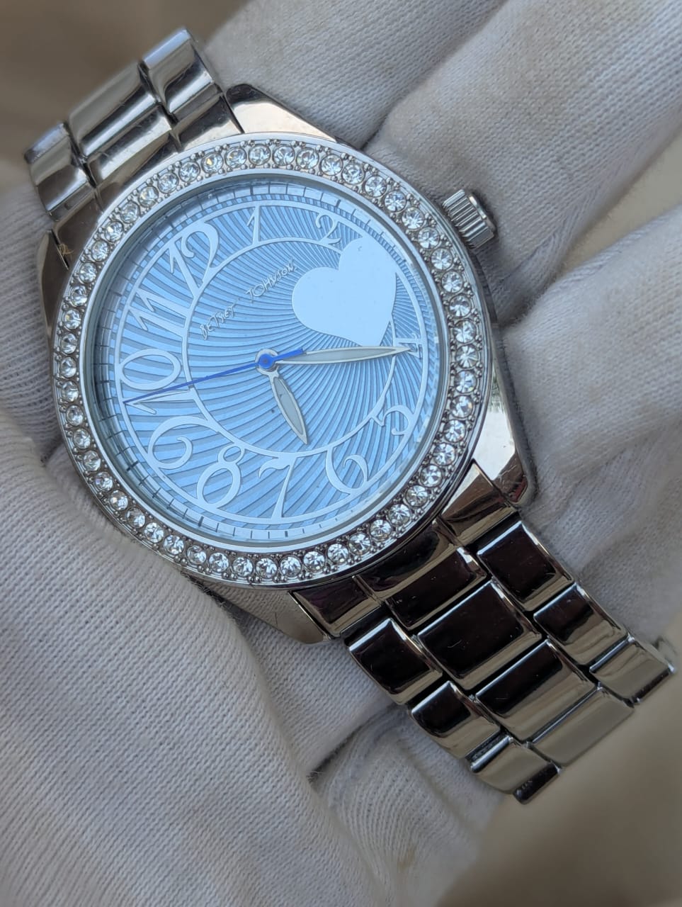 BETSEY JOHNSON