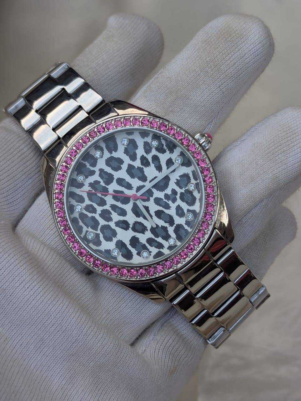 BETSEY JOHNSON