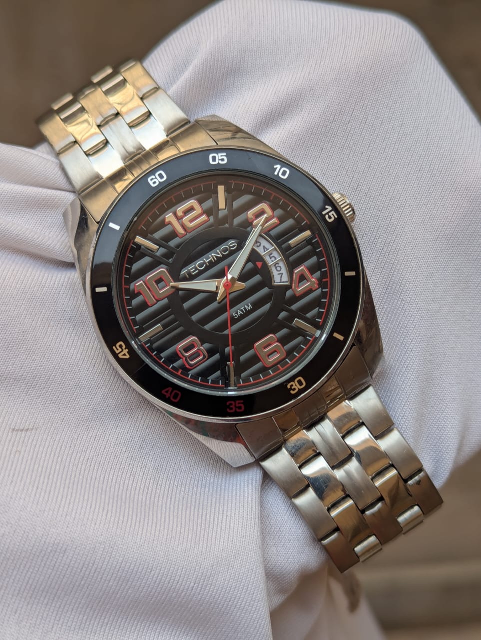 TECHNOS