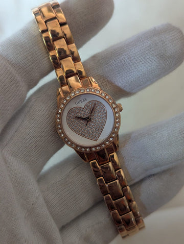 GUESS LUXURY WATCH