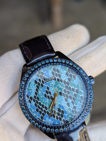 GUESS LUXURY WATCH