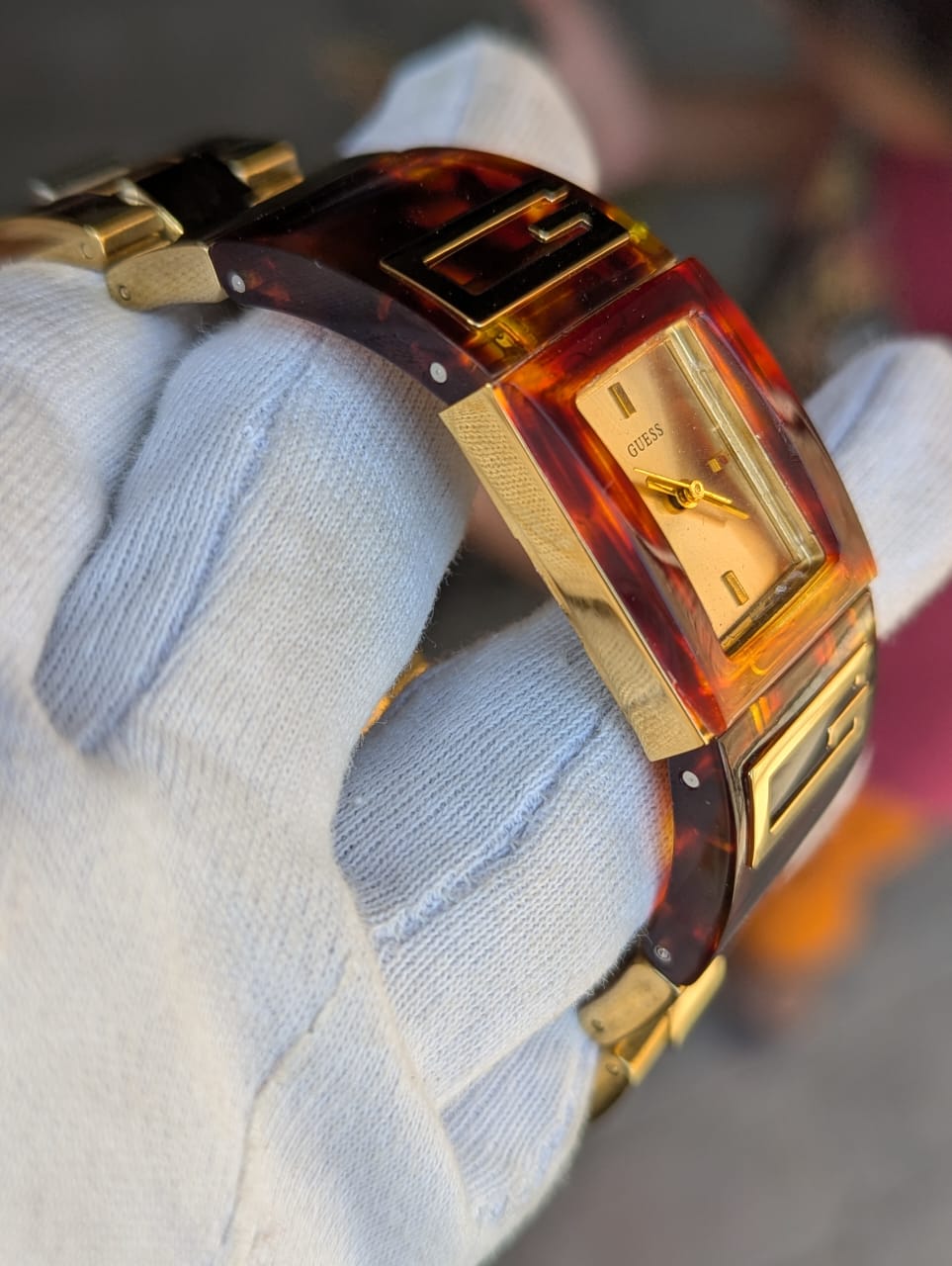 GUESS LUXURY WATCH