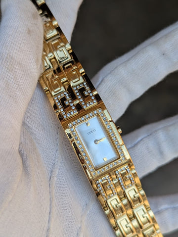 GUESS LUXURY WATCH
