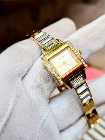 GUESS LUXURY WATCH